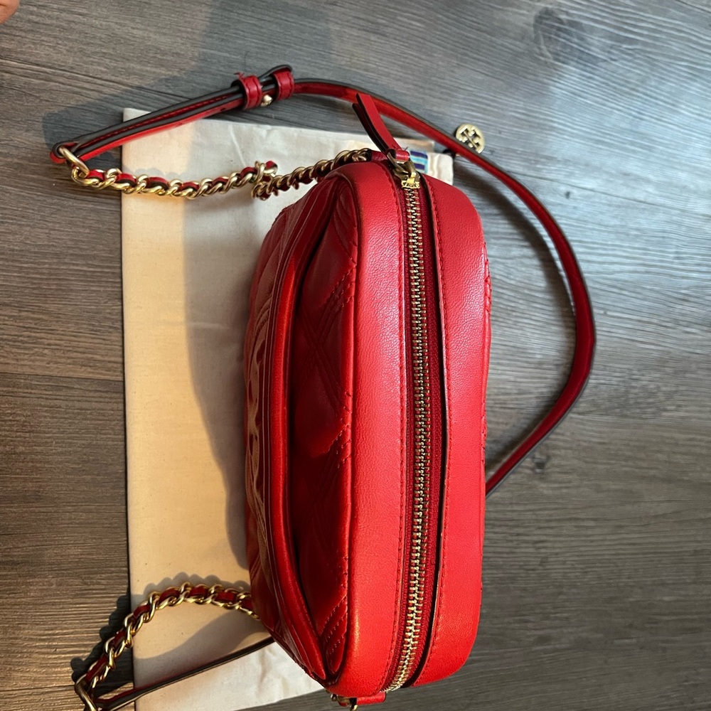 Tory Burch red fleming small Crossbody purse - Picture 9 of 11